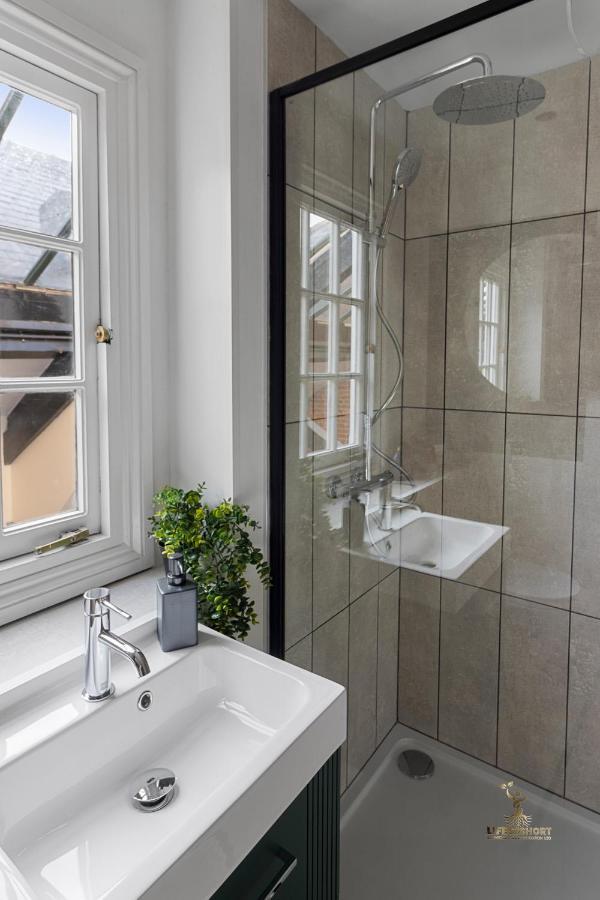 Luxe Courtyard Apartment For 4 Near Exeter City Centre Exterior foto