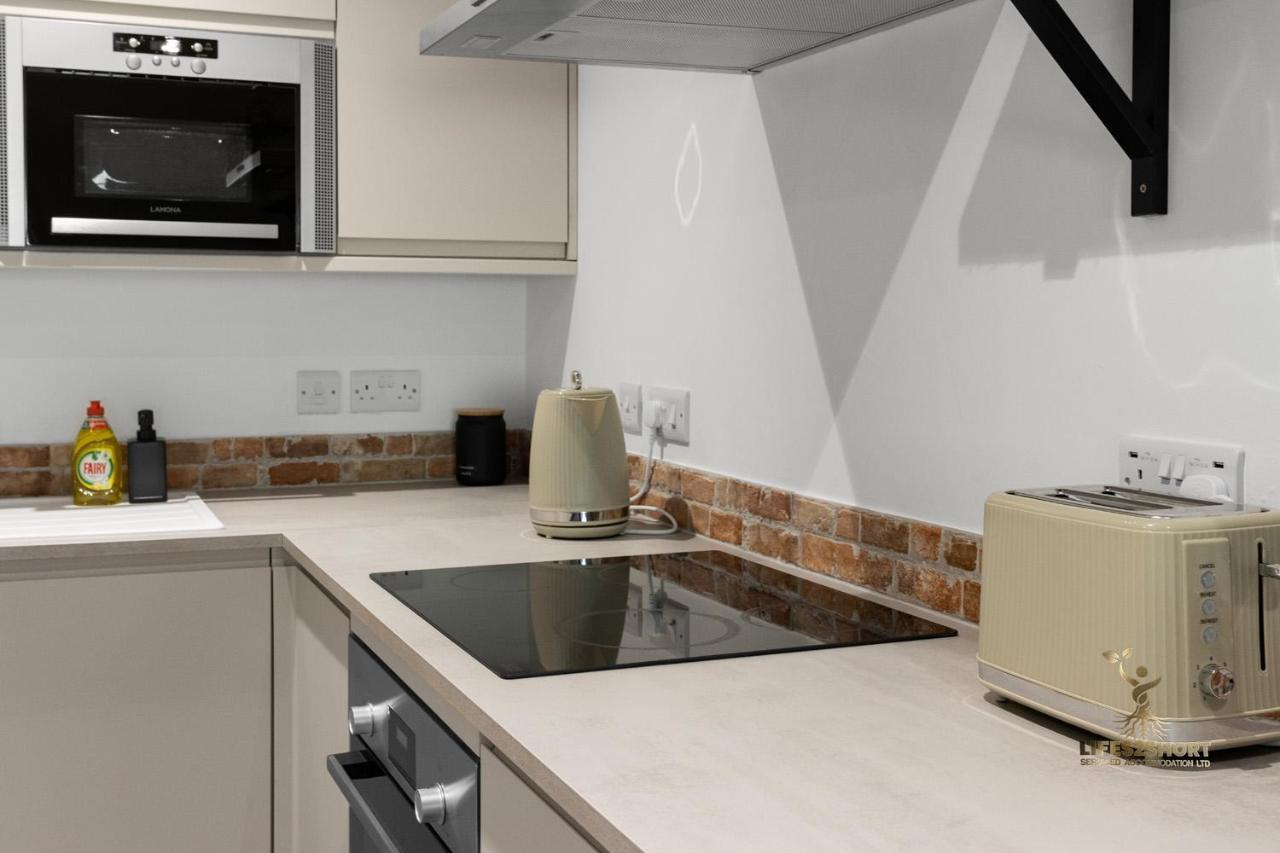 Luxe Courtyard Apartment For 4 Near Exeter City Centre Exterior foto